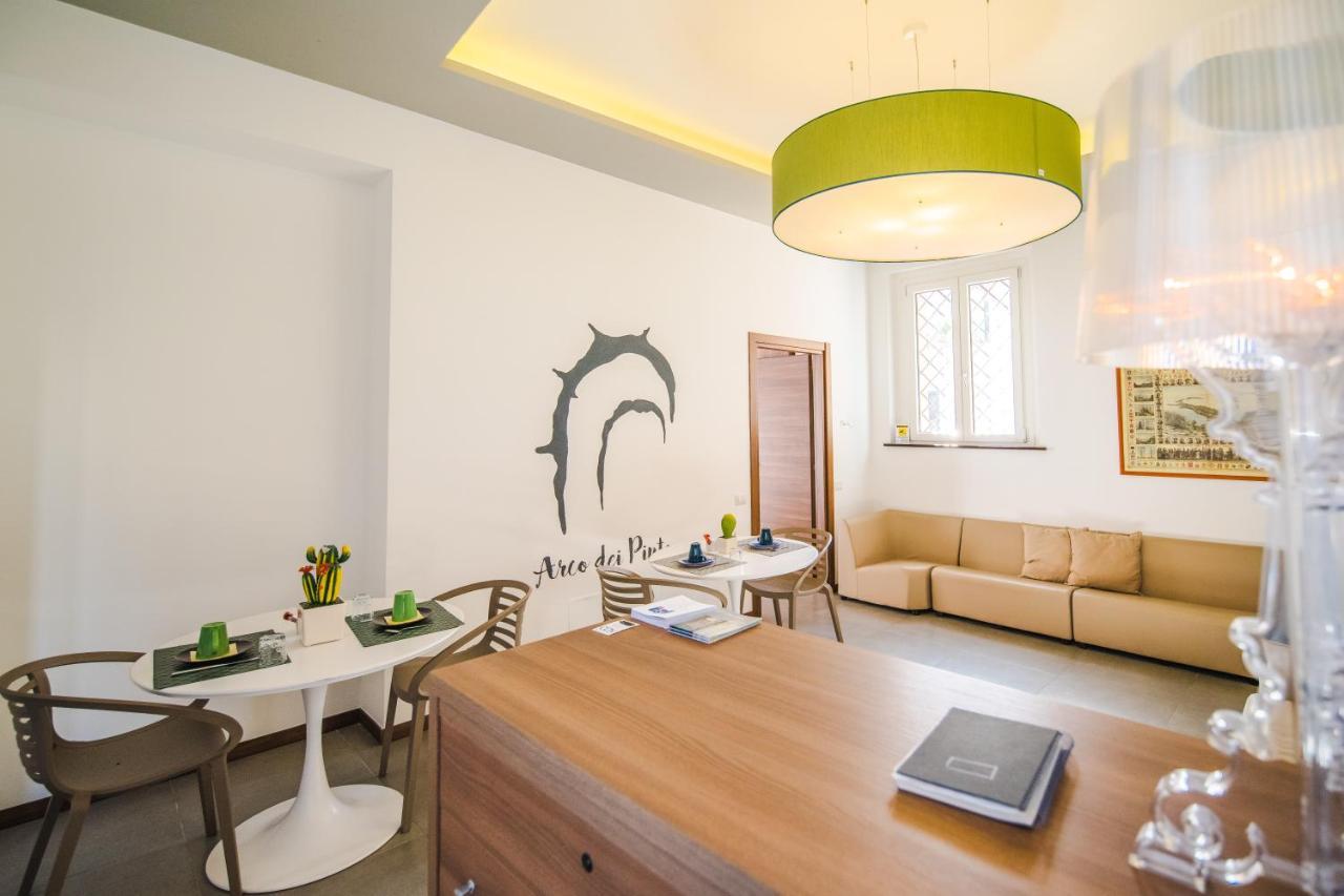 Arco Dei Pinto Bed & Breakfast Salerno Dış mekan fotoğraf