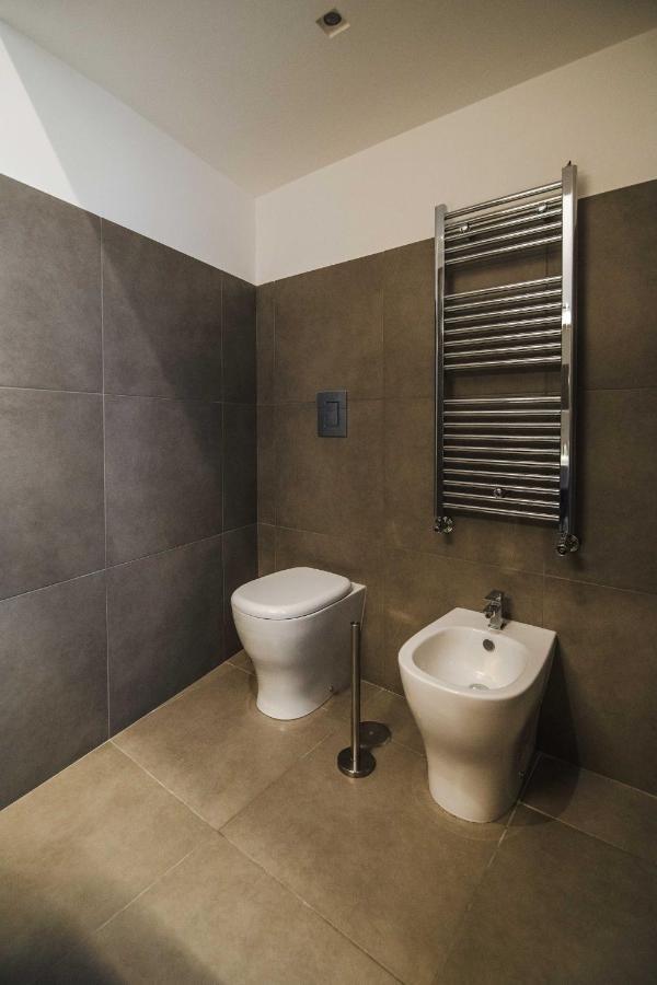 Arco Dei Pinto Bed & Breakfast Salerno Dış mekan fotoğraf