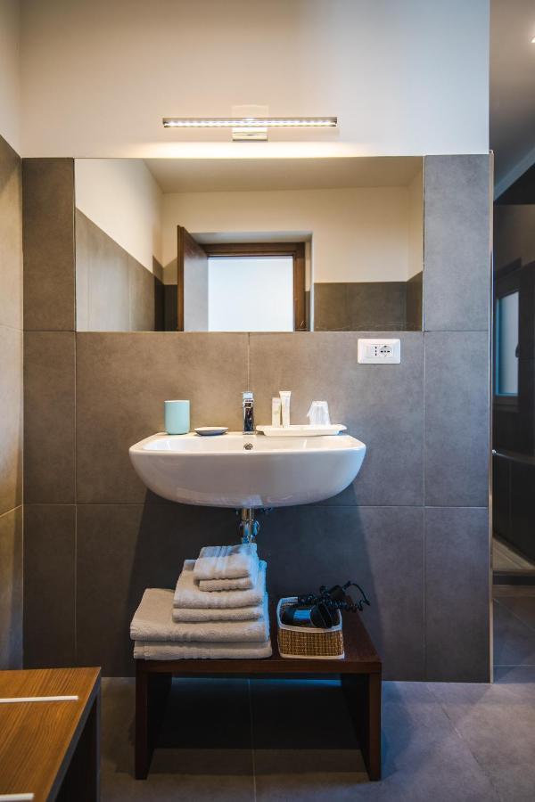 Arco Dei Pinto Bed & Breakfast Salerno Dış mekan fotoğraf