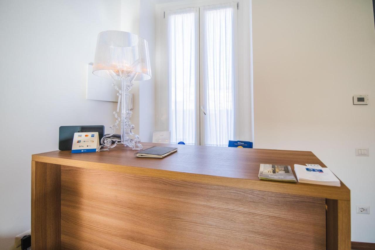 Arco Dei Pinto Bed & Breakfast Salerno Dış mekan fotoğraf
